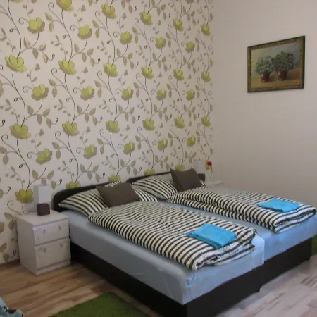 Apartment Lizy Apartman Erlau
